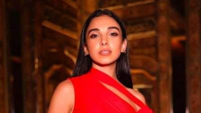 الصور الأولى من عقد قران سلمى أبو ضيف