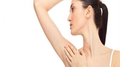 الكتل تحت الإبط.. متى تشير للإصابة بسرطان الثدي؟