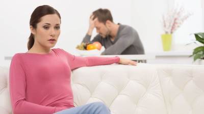 أسباب إنعدام لغة الحوار بين الزوجين