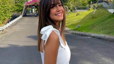 الصور الأولى من خطوبة الفنانة مروة أنور