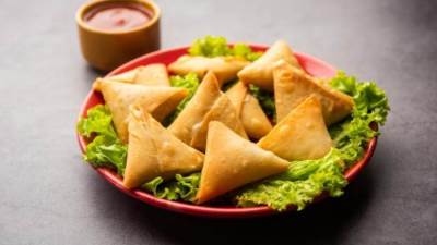 طريقة عمل سمبوسك الجبن والسبانخ