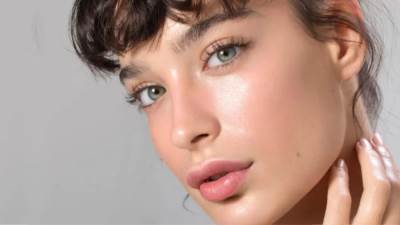 أطعمة غنية بالكولاجين لبشرة مشرقة