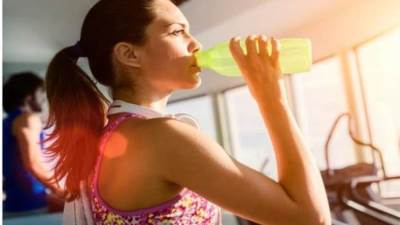 أفضل مشروبات منزلية للطاقة قبل الذهاب للجيم