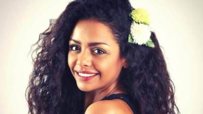 أسماء أبو اليزيد تطمئن محبيها على تطورات حالتها الصحية