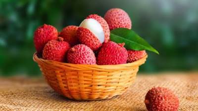 تعرفي على فوائد فاكهة الليتشي لصحتك