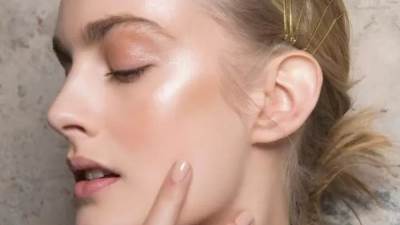 أفضل مستحضرات الهايلايتر من أشهر الماركات العالمية