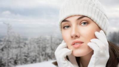 أفضل منتجات العناية بالبشرة الجافة في الشتاء 