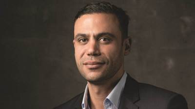 محمد إمام يشوق الجمهور لـ"شمس الزناتي"