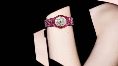 موديلات ساعات يد نسائية راقية تلائم إطلالتك بيوم الحب