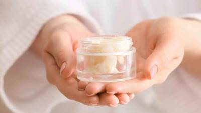 فوائد زبدة الشيا للبشرة.. تغنيك عن الكريمات