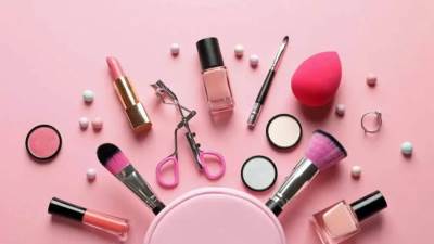 باقة من أفضل مستحضرات المكياج لإطلالة متجددة وأنيقة