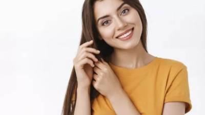 خطوات أساسية لشعر صحي في فصل الصيف