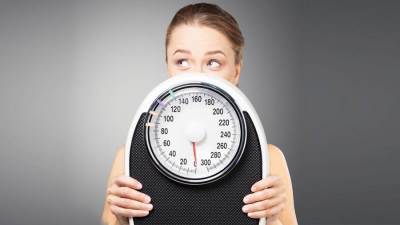 دراسة: عادتان غذائيتان تساعدان على إنقاص الوزن