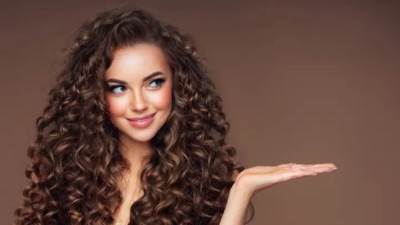 5 مكونات إذا وجدت في الشامبو تُعزّز كثافة الشعر