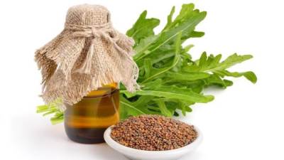 وصفات طبيعية بزيت الجرجير للعناية بالشعر