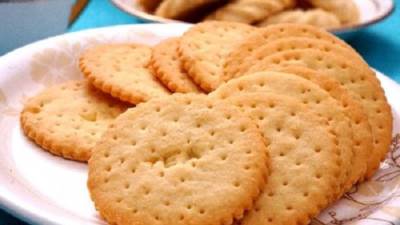  طريقة عمل بسكويت العشر دقائق بثلاث مكونات فقط