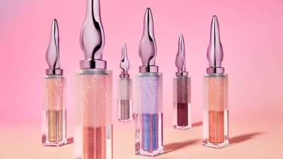 تألقي بظلال العيون السائلة 24/7 Gliz-On من Urban Decay