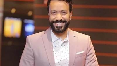 زوجة سامح حسين تكشف تطورات حالته بعد تعرضه لوعكة صحية