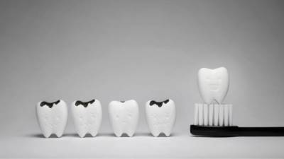 6 أشياء قد تكون السبب في تسوس أسنانك غير السكر