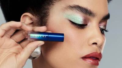  أفضل علب ظلال العيون لخريف وشتاء 2025 