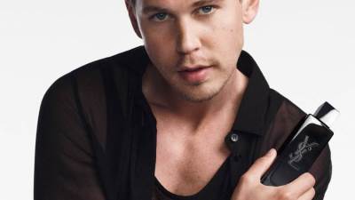 عزيزي الرجل.. تألق في رأس السنة مع عطر MYSLF L’Absolu من إيف سان لوران