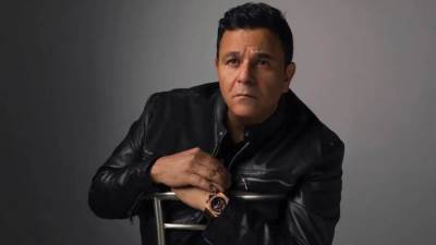 زواج الفنان محمد فؤاد من سيدة عربية في أجواء عائلية هادئة