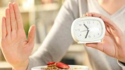 دراسة: الصيام 8 ساعات يومياً يخفض الوزن ويحسن الصحة