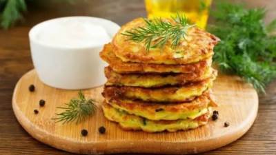 طريقة عمل بان كيك مالح بالبارميزان والأعشاب